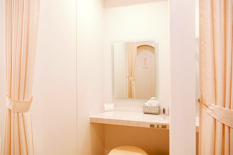 パウダールーム1